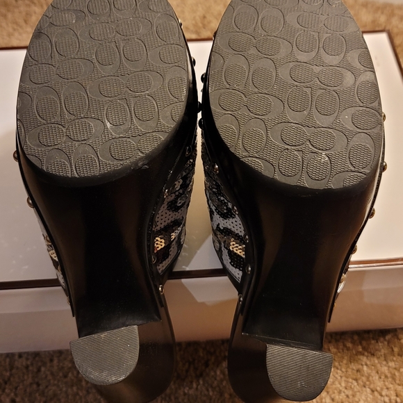 Coach Mules/Clogs Size 8 - Picture 5 of 7